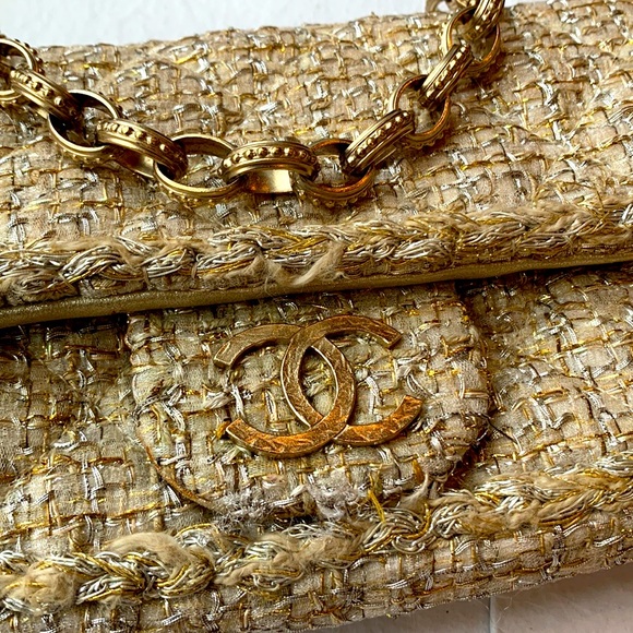 CHANEL 💛 Quilted Tweed Metallic Gold Camel Tan Byzantine Rope Chain Handle Bag - Picture 15 of 16